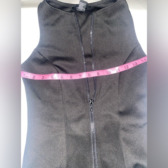 Forever 21 Black Zip Front Scuba Like Bodysuit Size Small - Picture 6 of 10